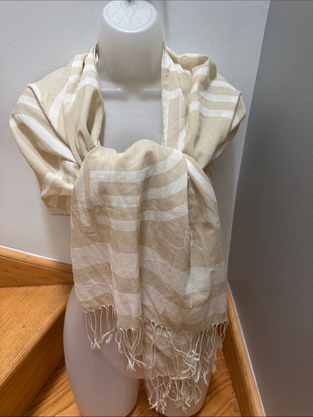 Lolë Alisha Geometric Fringe Scarf Tan Cream Cotton Lightweight Boho